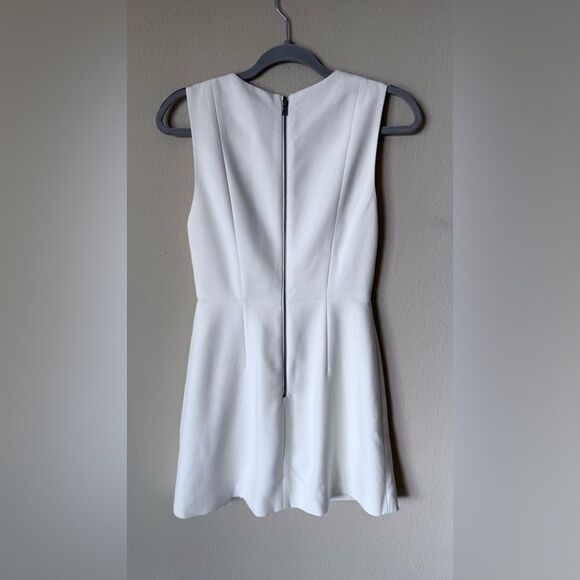 Alice + Olivia Julie Mini White Dress Zip Detail Size 2 - Picture 6 of 8